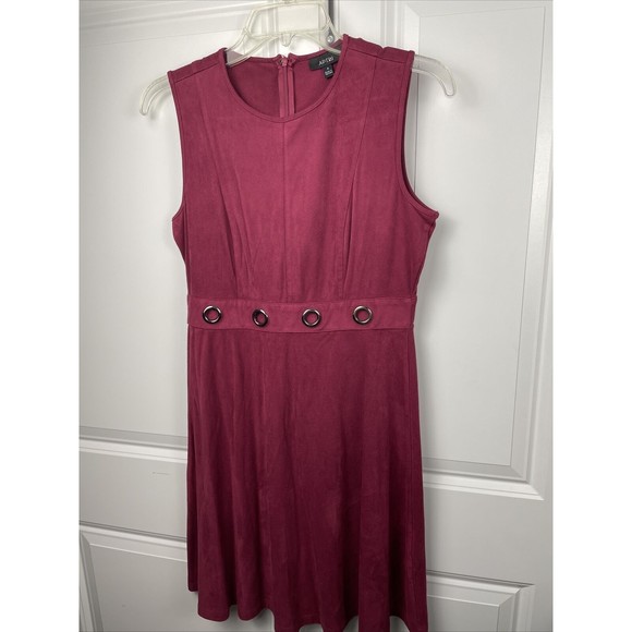Apt. 9 Dresses & Skirts - Apt 9 Womens Faux Suede Dress Size 4 Eyelet Sleeveless Zip Red